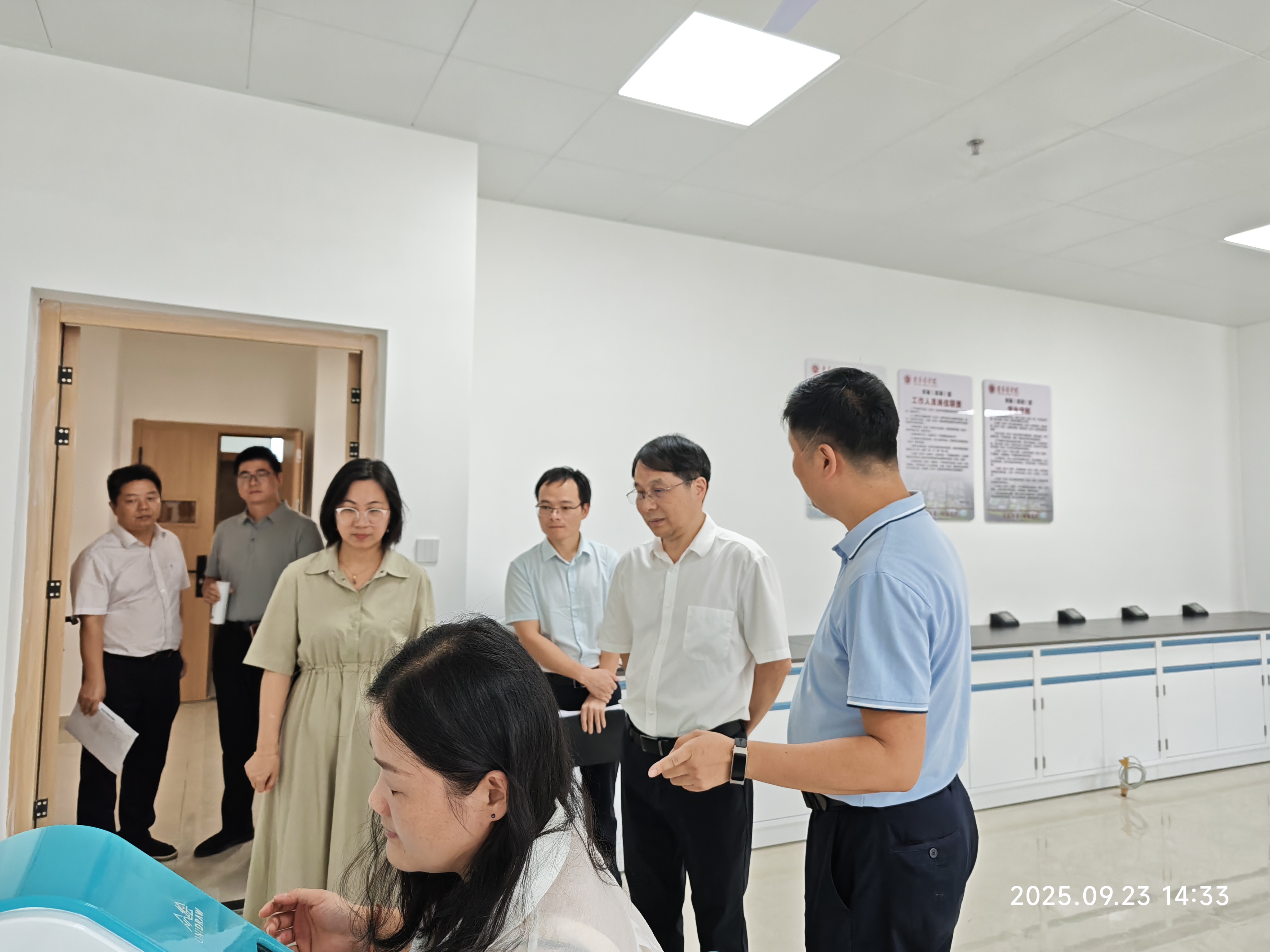 校党委副书记、校长李秋根莅临我院调研指导工作-南昌医学院-口腔医学院